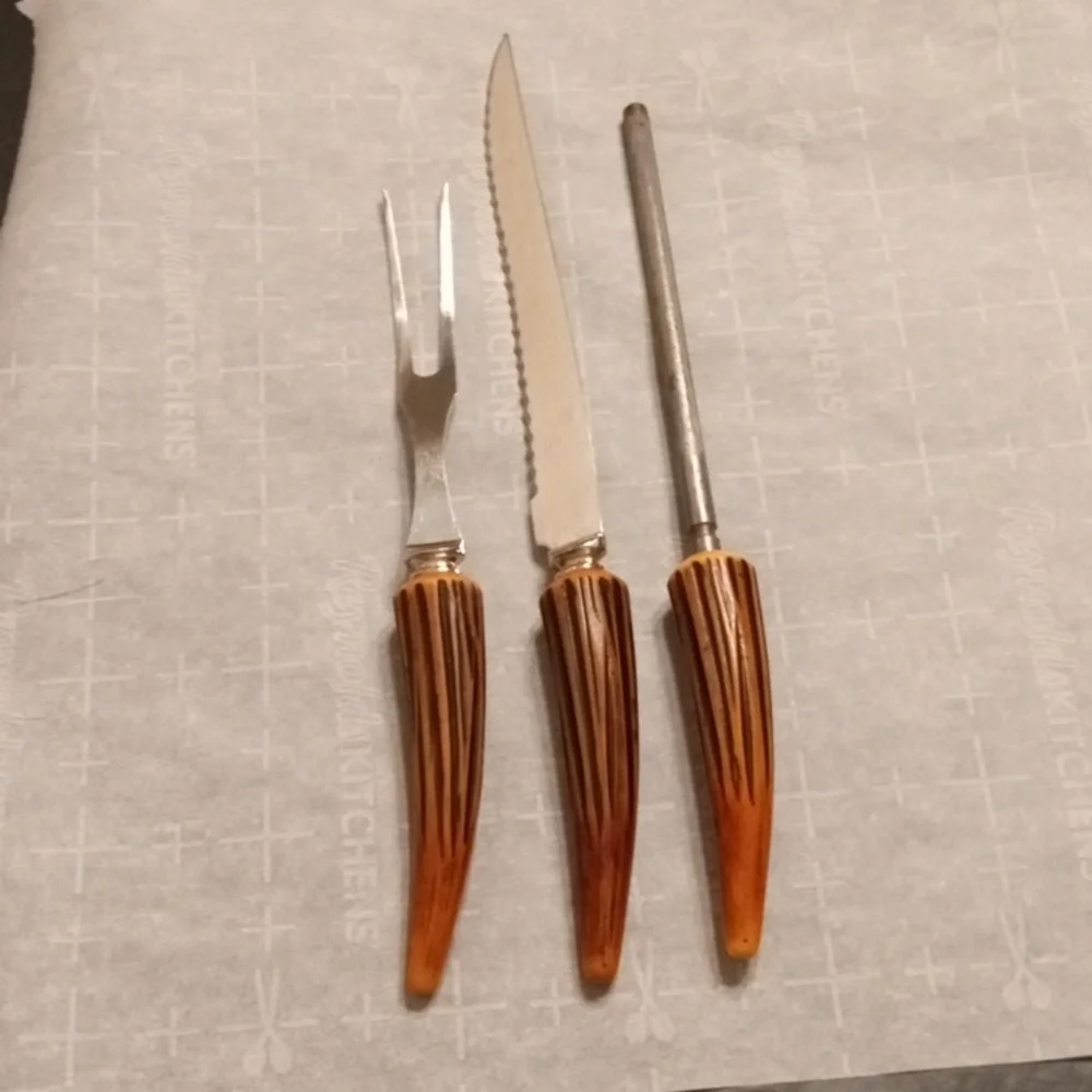 Vintage Carving Set
